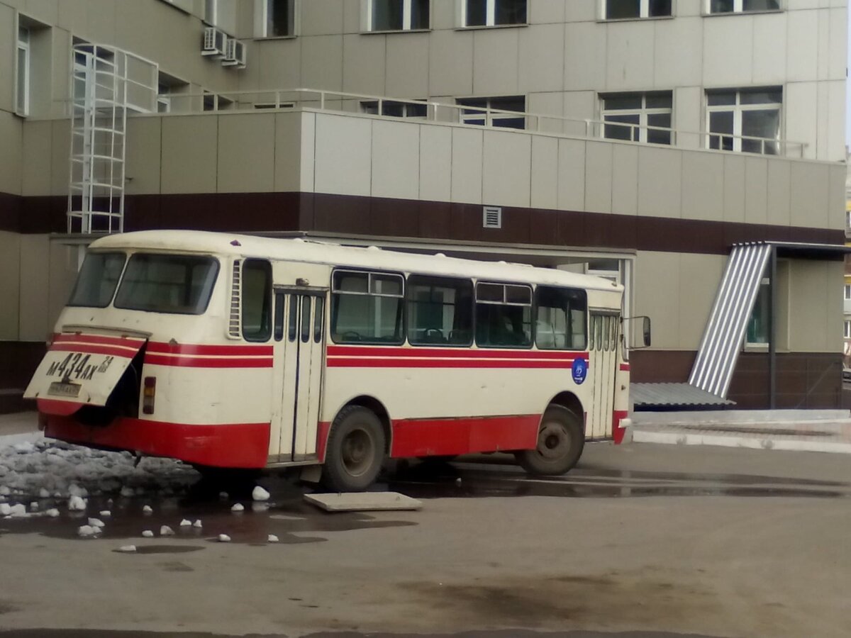 Тот самый автобус. Лучше всего его было снимать именно с этого ракурса